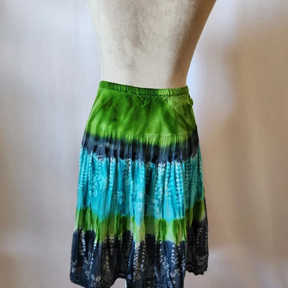 Lola P Women's Size 18 Tie Dye Crochet Lace Gauzy Elastic Waist Lined Midi Skirt